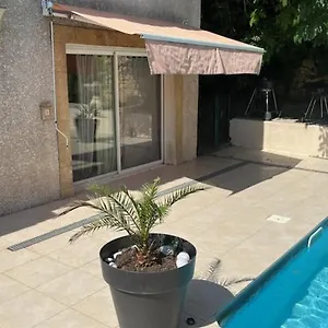  Hébergement de vacances Du Micocoulier